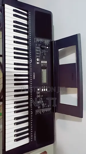 Yamaha E363 PSR