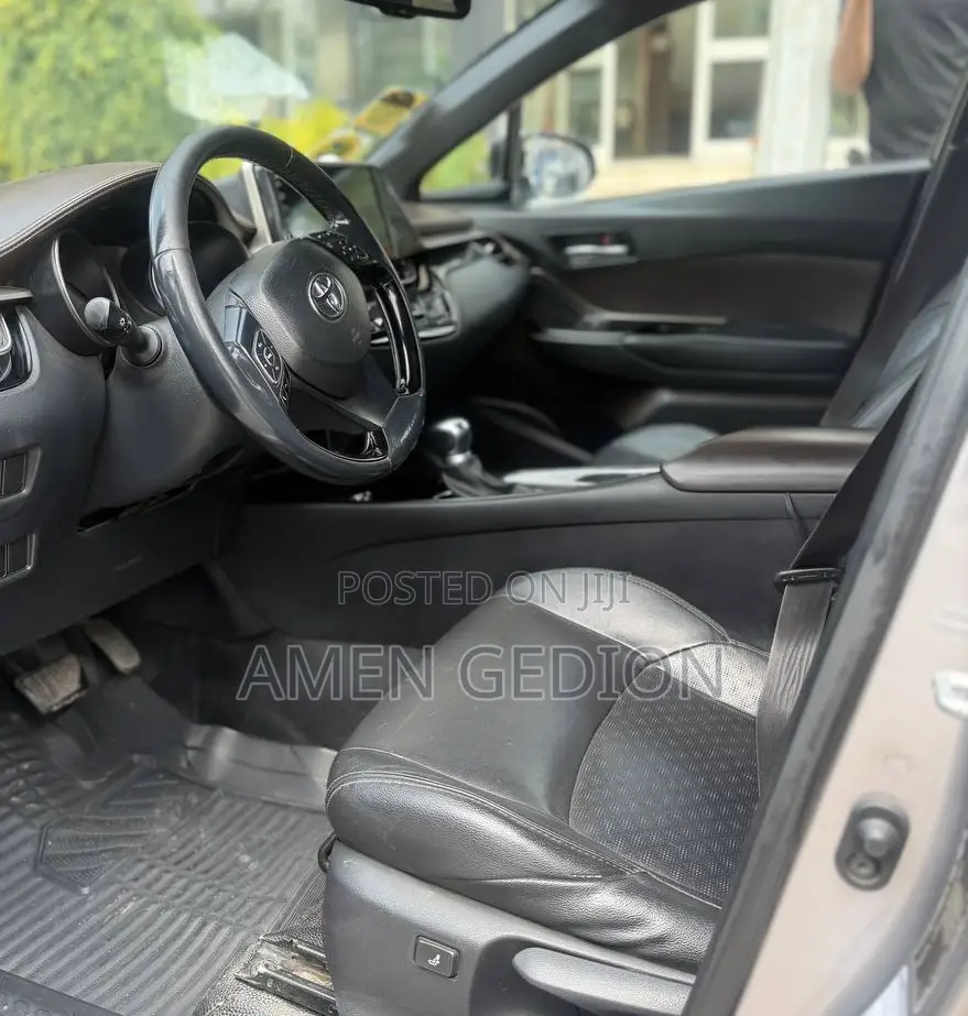 Toyota C-HR 2020 Silver
