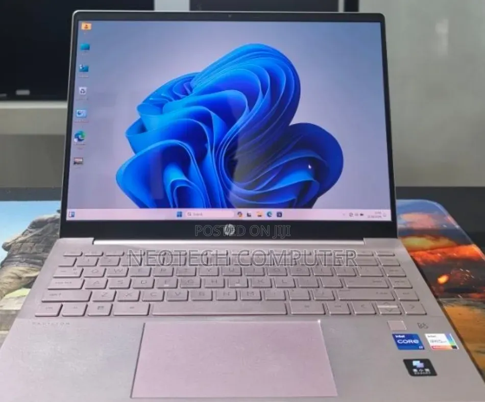 New Laptop HP Pavilion 14 16GB Intel Core i7 SSD 512GB