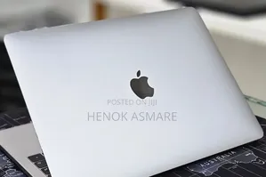 New Laptop Apple MacBook Pro 2019 16GB Intel Core i7 SSD 256GB