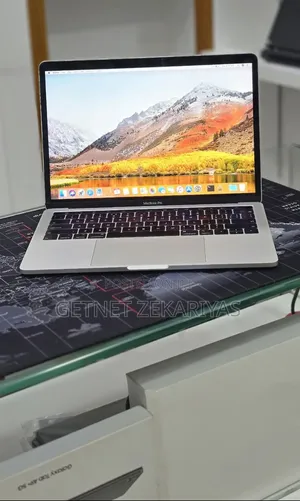 New Laptop Apple MacBook Pro 2019 16GB Intel Core i7 SSD 512GB