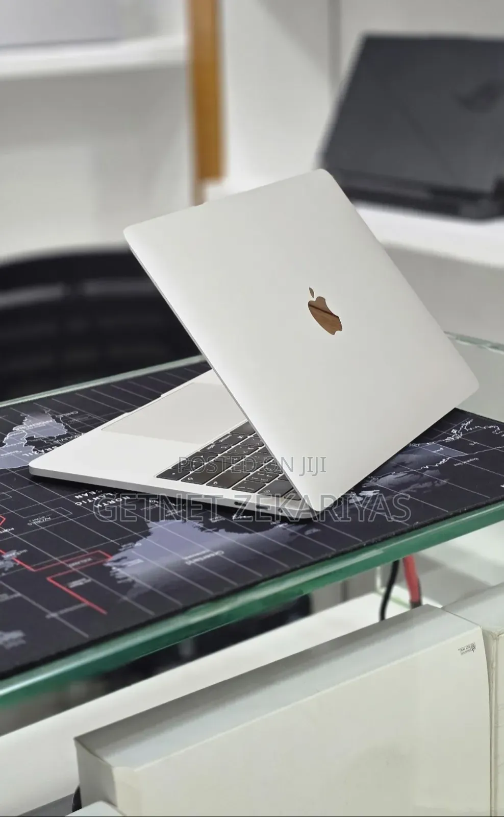 New Laptop Apple MacBook Pro 2019 16GB Intel Core i7 SSD 512GB