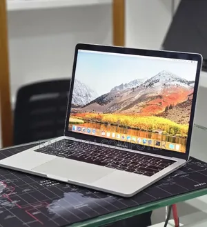 New Laptop Apple MacBook Pro 2019 16GB Intel Core i7 SSD 512GB