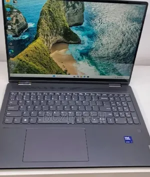 New Laptop Lenovo Yoga 7i 16GB Intel Core Ultra 7 SSD 512GB