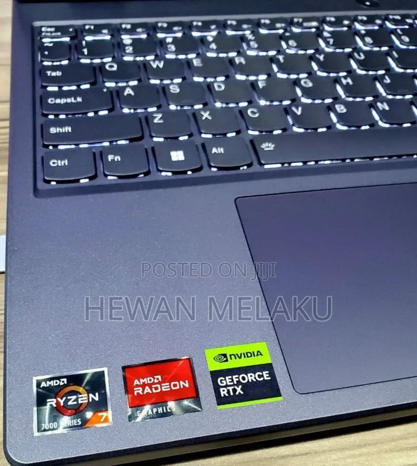 New Laptop Lenovo Legion 5 16GB AMD Ryzen 7 SSD 512GB