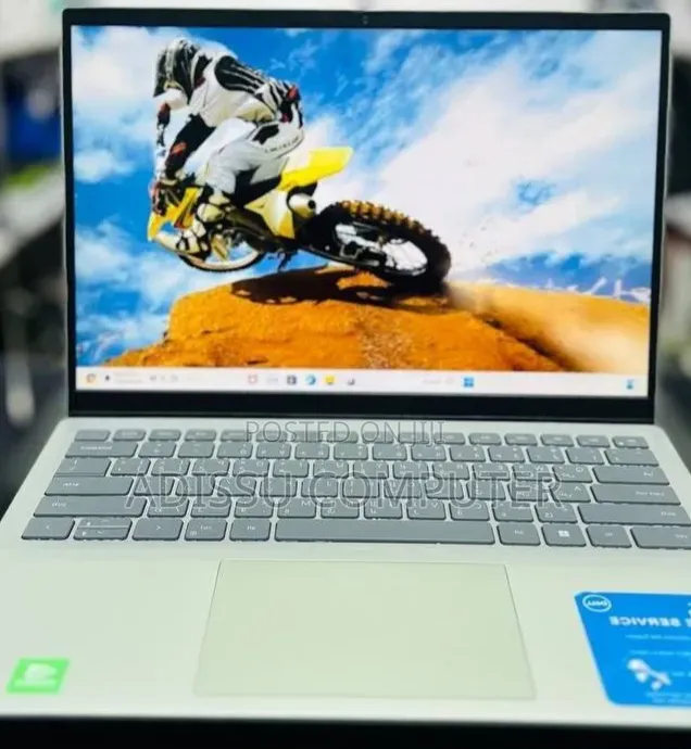 New Laptop Dell Inspiron 15 16GB Intel Core i5 SSD 512GB
