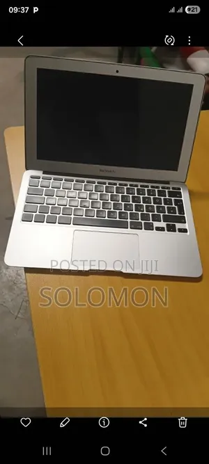 Laptop Apple MacBook Air 4GB Intel Core i5 SSD 512GB