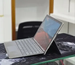 New Laptop Microsoft Surface 16GB Intel Core i5 SSD 256GB
