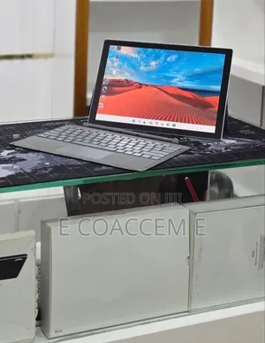 New Laptop Microsoft Surface 16GB Intel Core i5 SSD 256GB