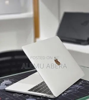 New Laptop Apple MacBook Pro 2019 16GB Intel Core i7 SSD 512GB