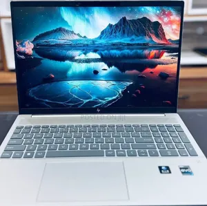 New Laptop HP EliteBook 1040 G8 32GB Intel Core i7 SSD 512GB