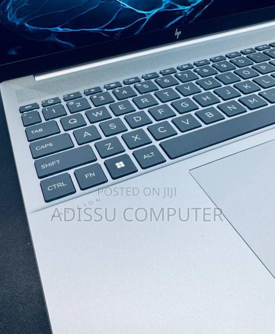 New Laptop HP EliteBook 1040 G8 32GB Intel Core i7 SSD 512GB