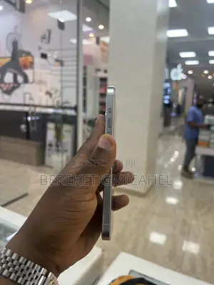 Apple iPhone 15 Pro Max 256 GB White