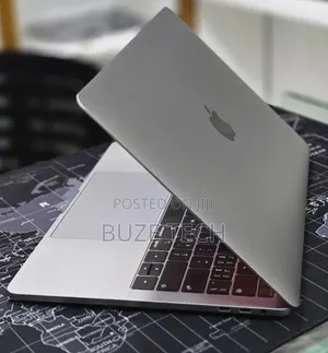 New Laptop Apple MacBook Pro 2019 16GB Intel Core i7 SSD 256GB