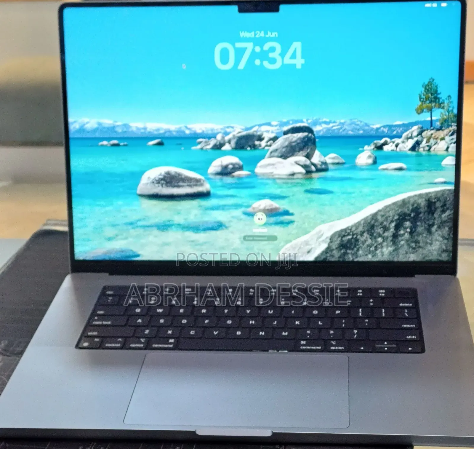 New Laptop Apple MacBook Pro 2021 M1 32GB Apple M1 SSD 512GB