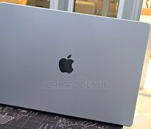 New Laptop Apple MacBook Pro 2021 M1 32GB Apple M1 SSD 512GB