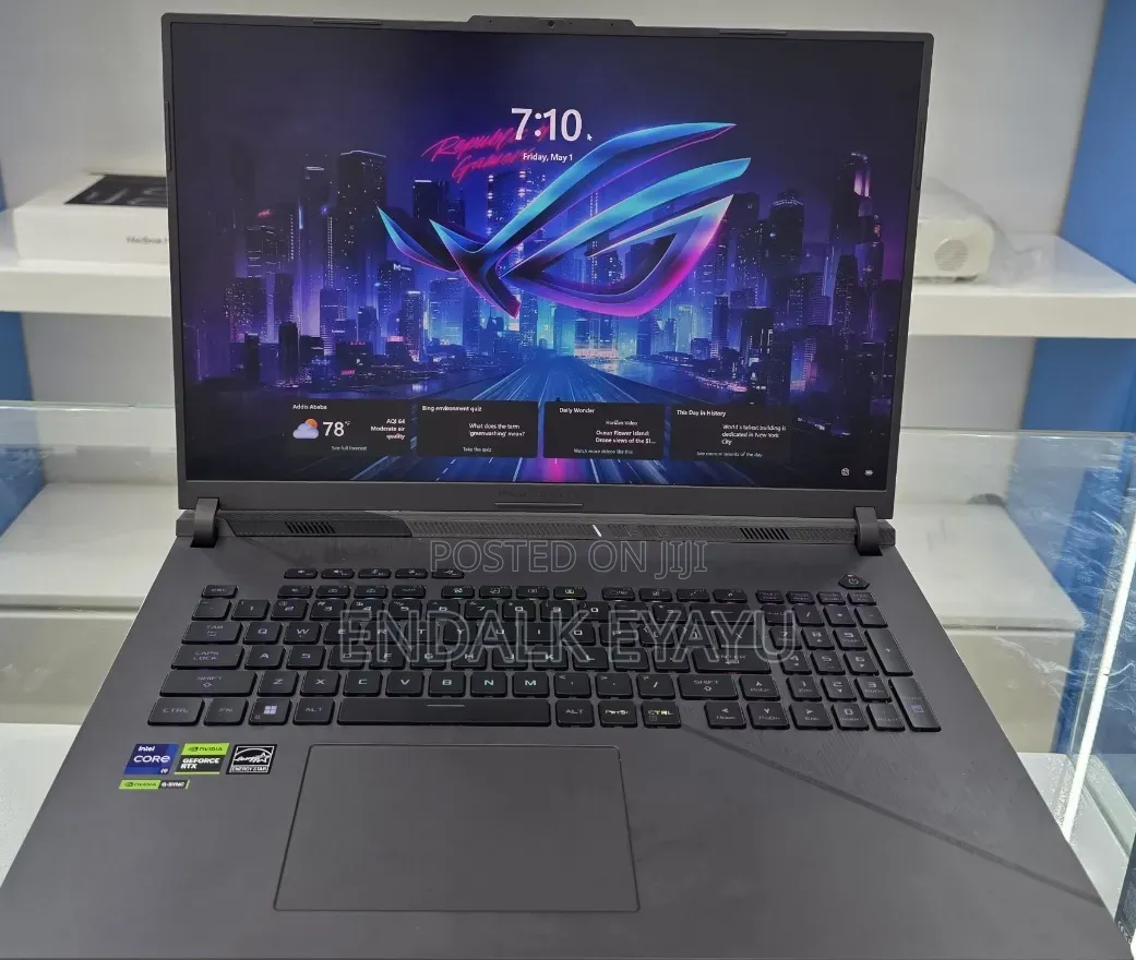 New Laptop Asus ROG Strix G18 16GB Intel Core i9 SSD 1T