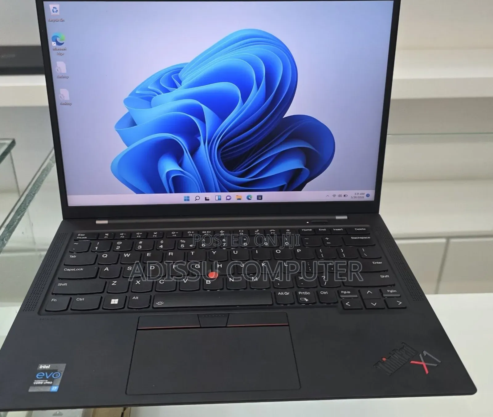 New Laptop Lenovo ThinkPad X1 Carbon 16GB Intel Core i7 SSD 512GB