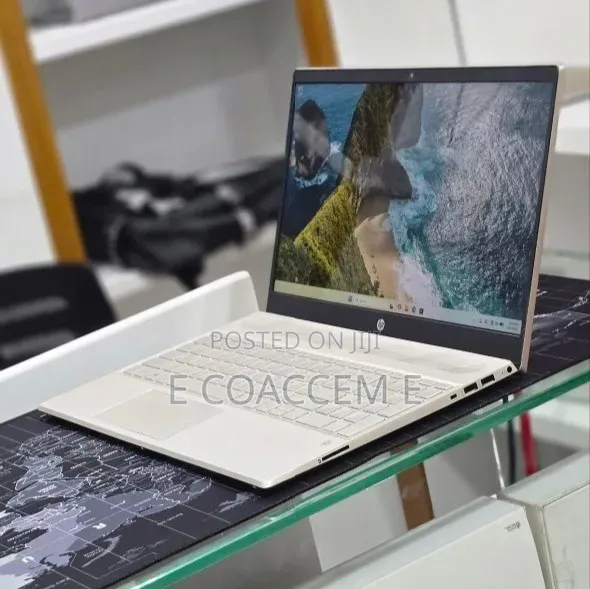 New Laptop HP 8GB Intel Core i5 SSD 512GB