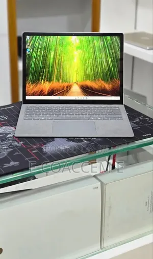 New Laptop Microsoft Surface 16GB Intel Core i7 SSD 512GB