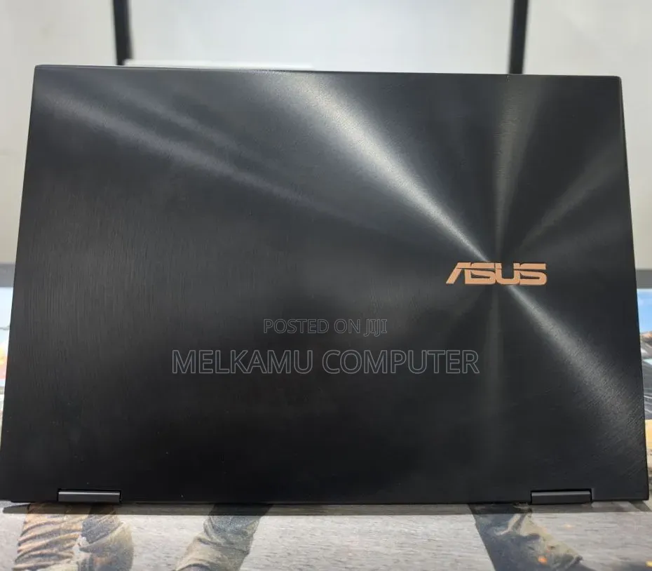 New Laptop Asus Zenbook 13 OLED 16GB Intel Core i7 SSD 512GB