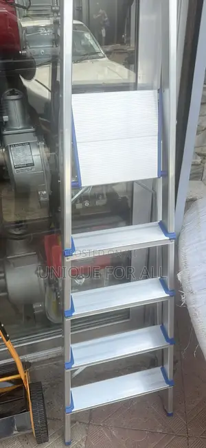 4-Step Aluminum Step Ladder