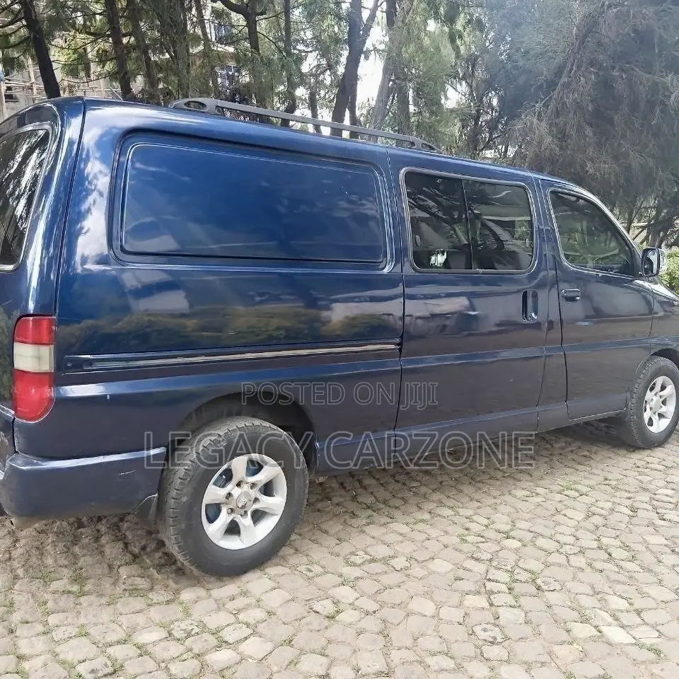 Toyota HiAce 2008 Blue