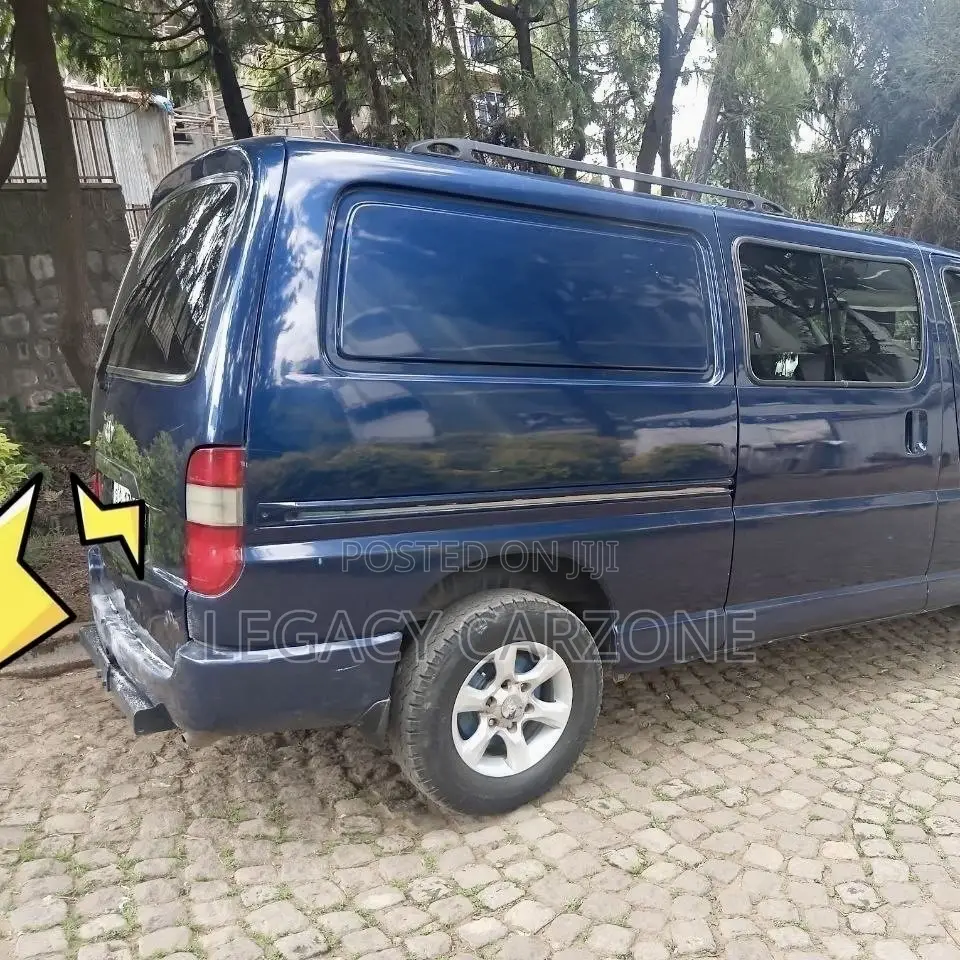 Toyota HiAce 2008 Blue