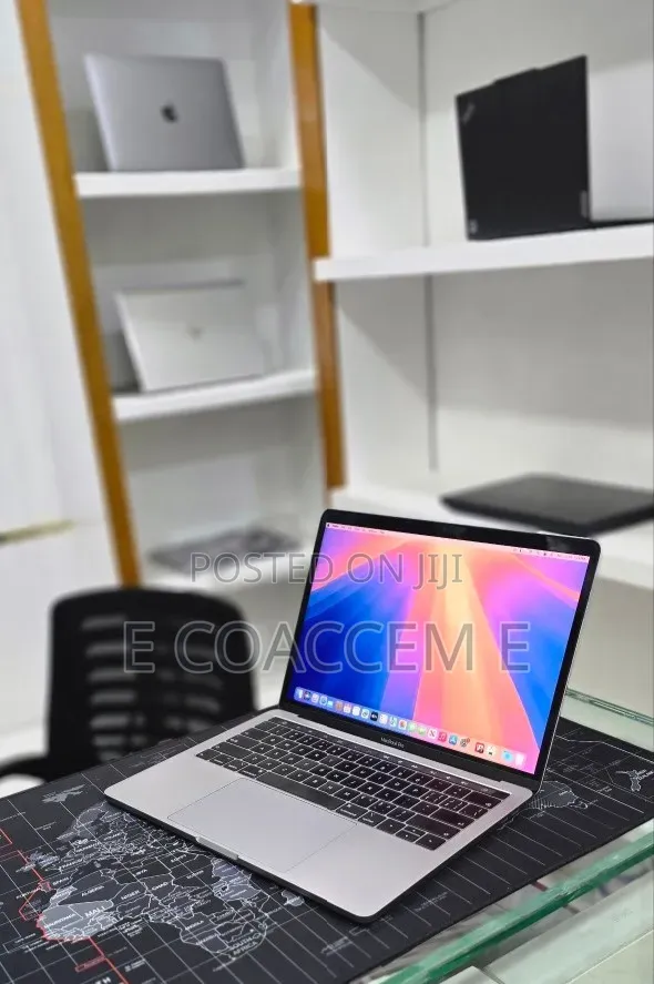 New Laptop Apple MacBook 16GB Intel Core i7 SSD 256GB
