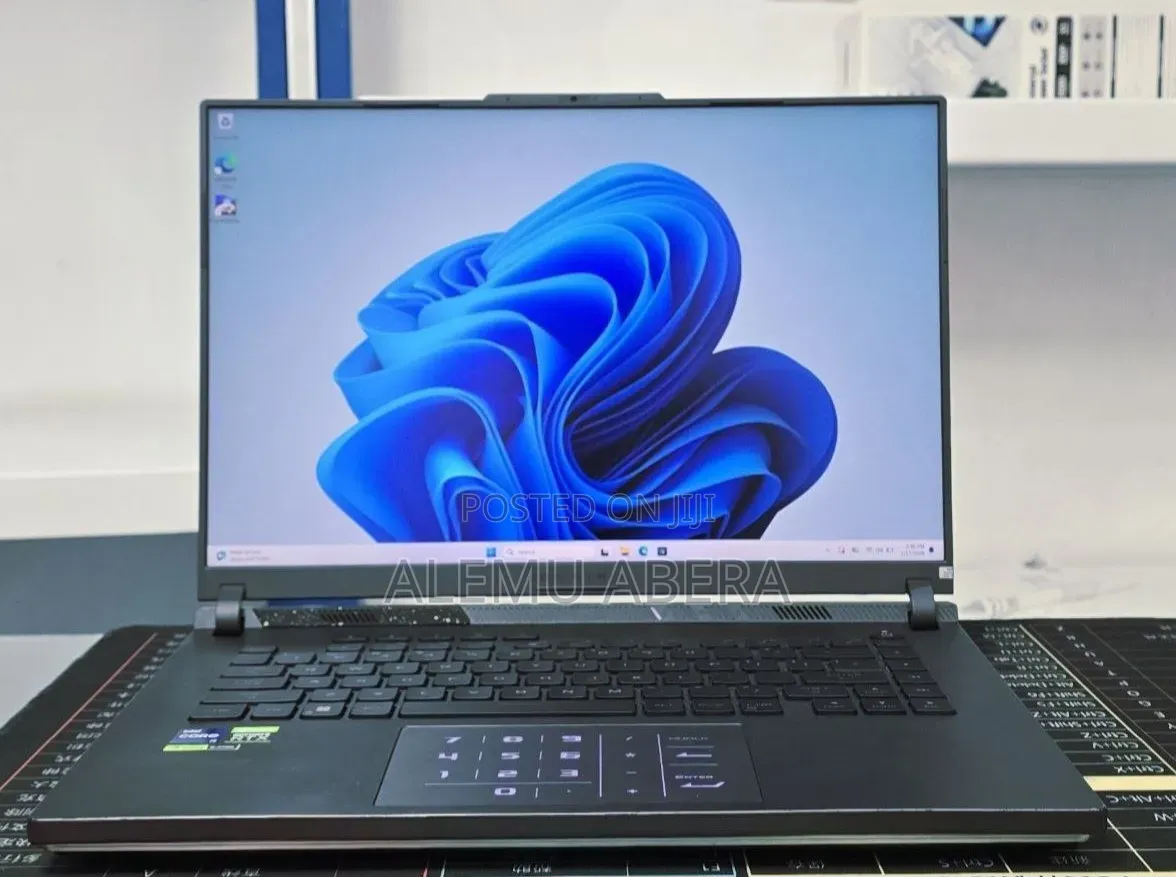 New Laptop Asus ROG Strix G16 G614 16GB Intel Core i9 SSD 1T