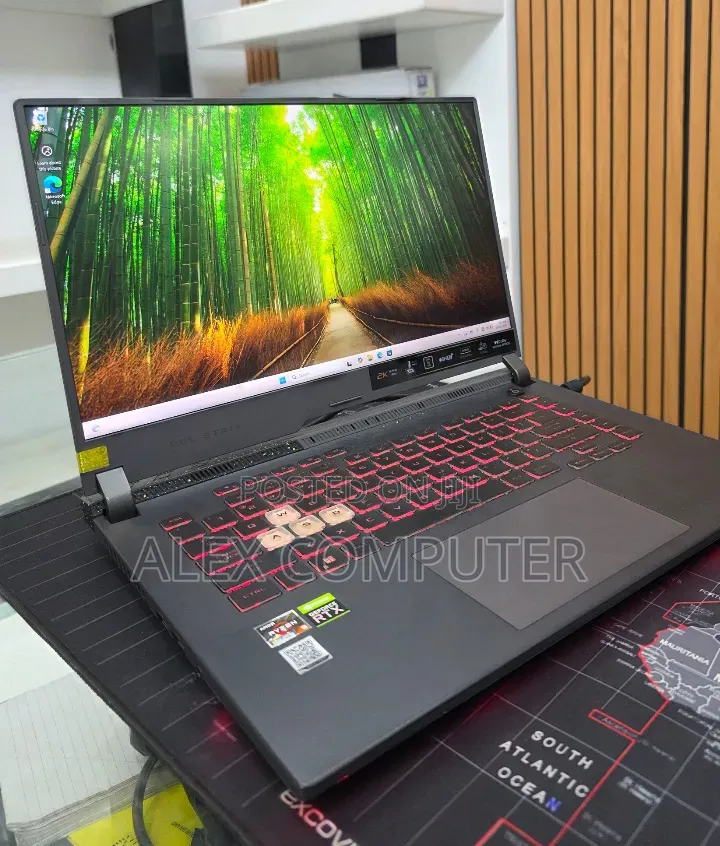 New Laptop Asus ROG Strix G16 G614 32GB AMD Ryzen 9 SSD 512GB