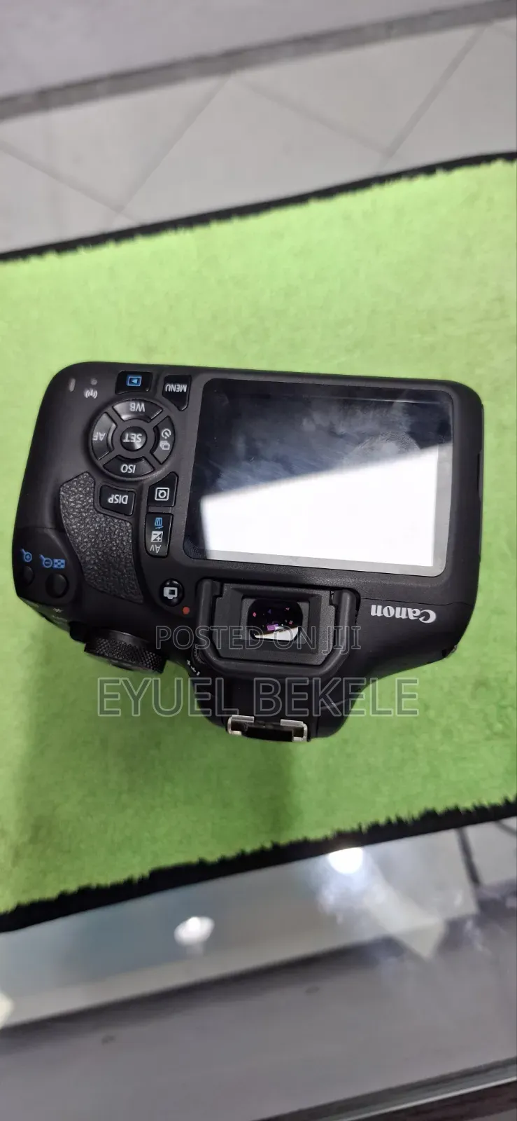 Canon 2000D