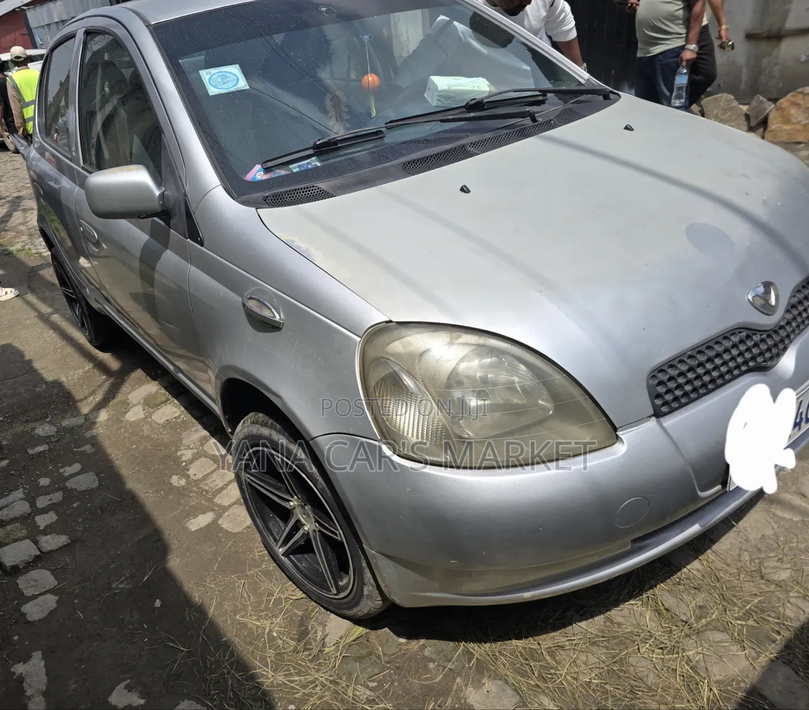 Toyota Vitz 2001 Blue