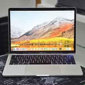 New Laptop Apple MacBook Pro 2019 16GB Intel Core i7 SSD 512GB