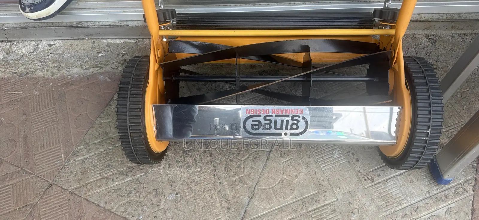 Ginge Manual Push Reel Lawn Mower