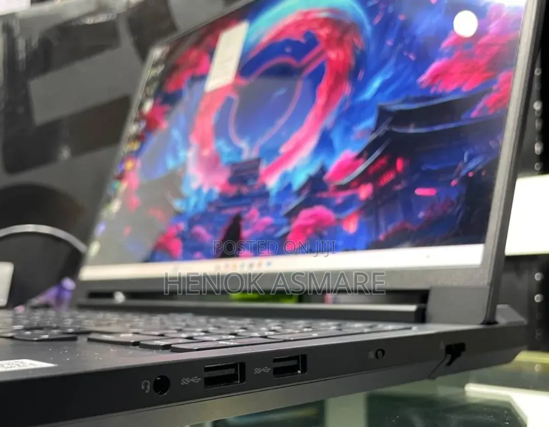 New Laptop Lenovo Legion 7 32GB Intel Core Ultra 9 SSD 1T
