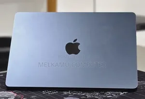 New Laptop Apple MacBook Air 2022 M2 8GB Apple M2 SSD 256GB