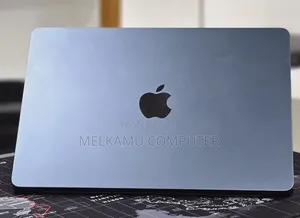 New Laptop Apple MacBook Air 2022 M2 8GB Apple M2 SSD 256GB