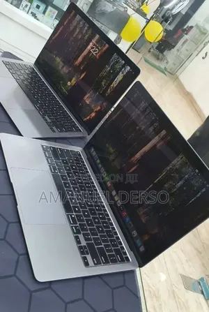 New Laptop Apple MacBook Air 2020 M1 8GB Intel Core i7 SSD 256GB
