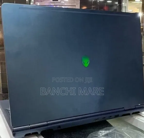New Laptop Alienware 16x Aurora 32GB Intel Core Ultra 9 SSD 1T