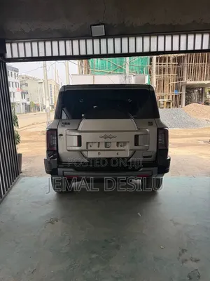 BYD Leopard 8 2.0 Hybrid AWD 2025 Ivory