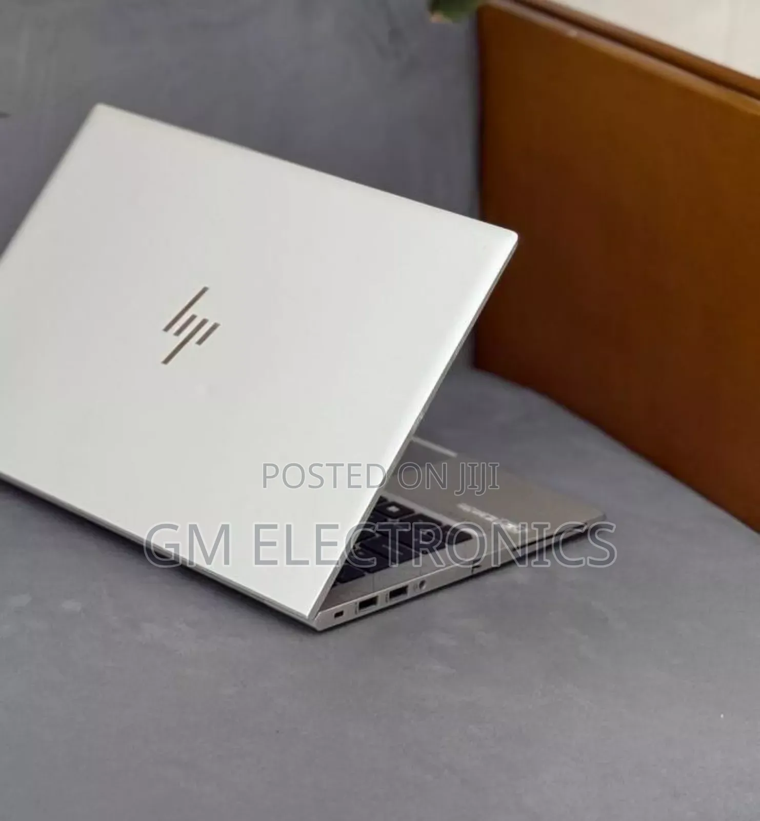 New Laptop HP EliteBook 830 G8 16GB Intel Core i5 SSD 512GB