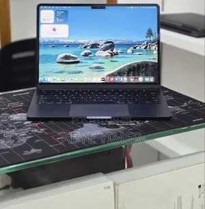 New Laptop Apple MacBook Air 2022 M2 8GB Intel Core M2 SSD 256GB
