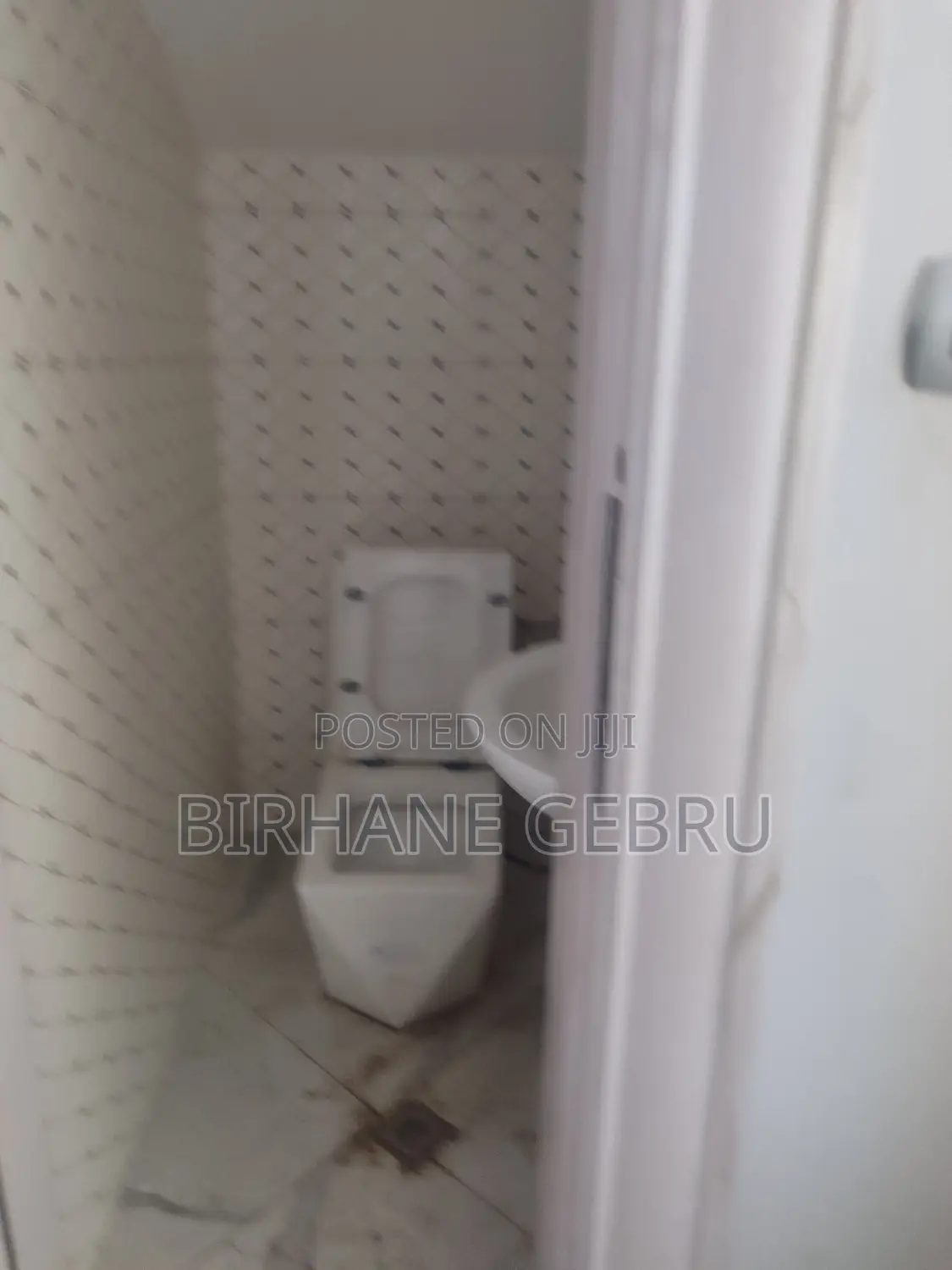 6bdrm House in G+2 House, Bole for rent