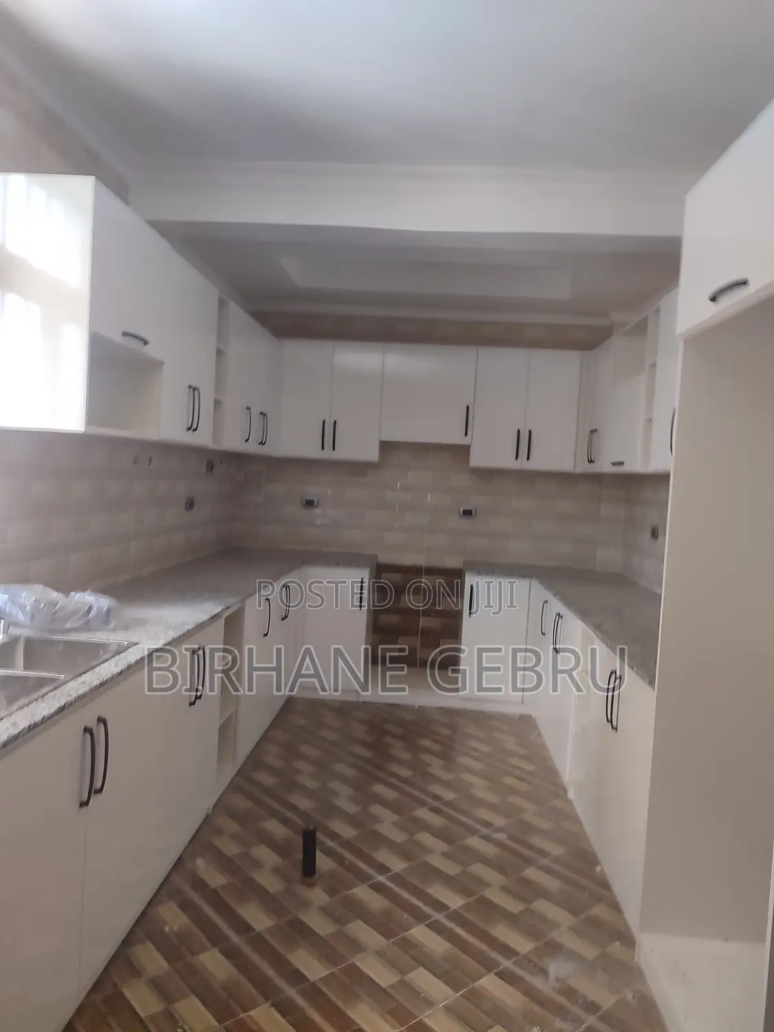6bdrm House in G+2 House, Bole for rent