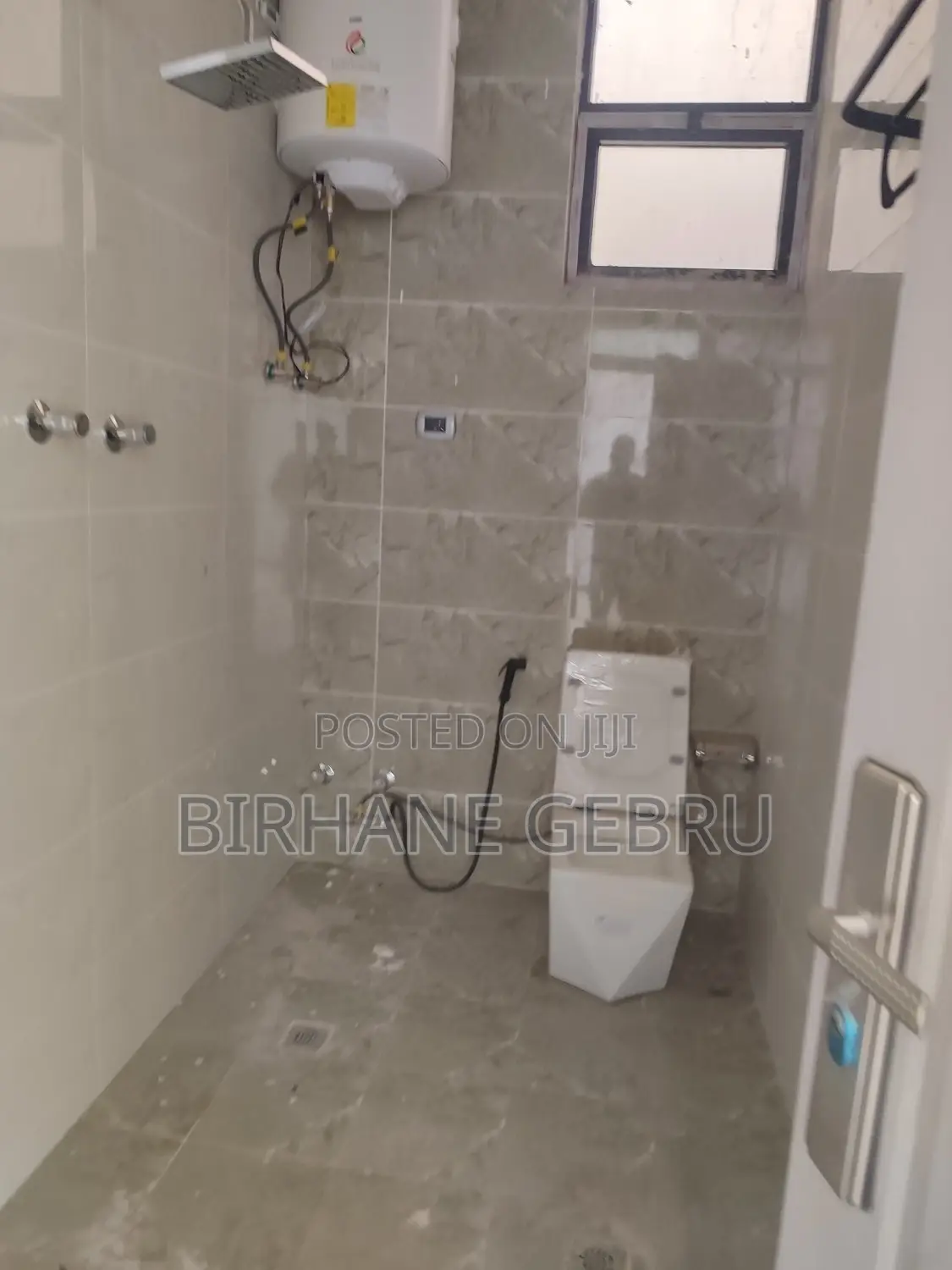 6bdrm House in G+2 House, Bole for rent