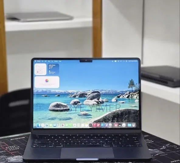New Laptop Apple MacBook Air 2022 M2 8GB Intel Core M2 SSD 256GB