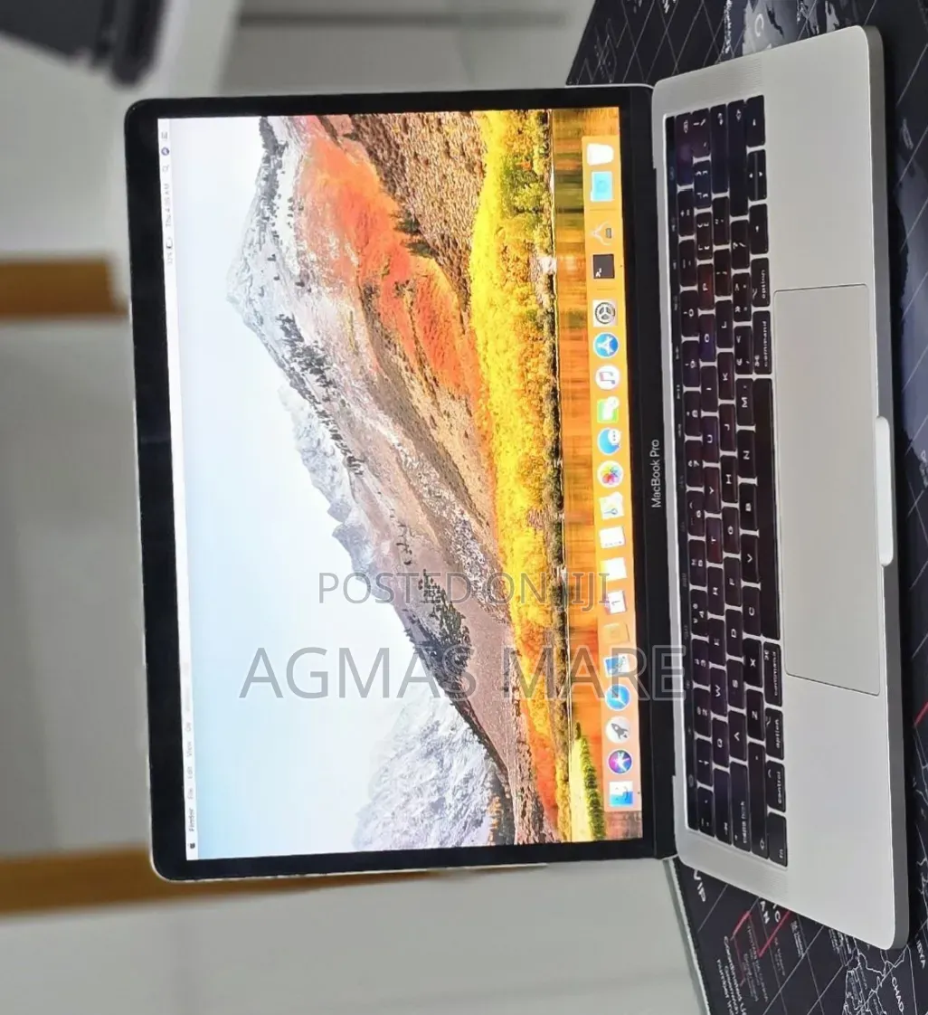 New Laptop Apple MacBook Pro 2019 16GB Intel Core i7 SSD 512GB
