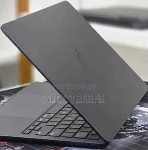 New Laptop Apple MacBook Air 2022 M2 8GB Apple M2 SSD 256GB