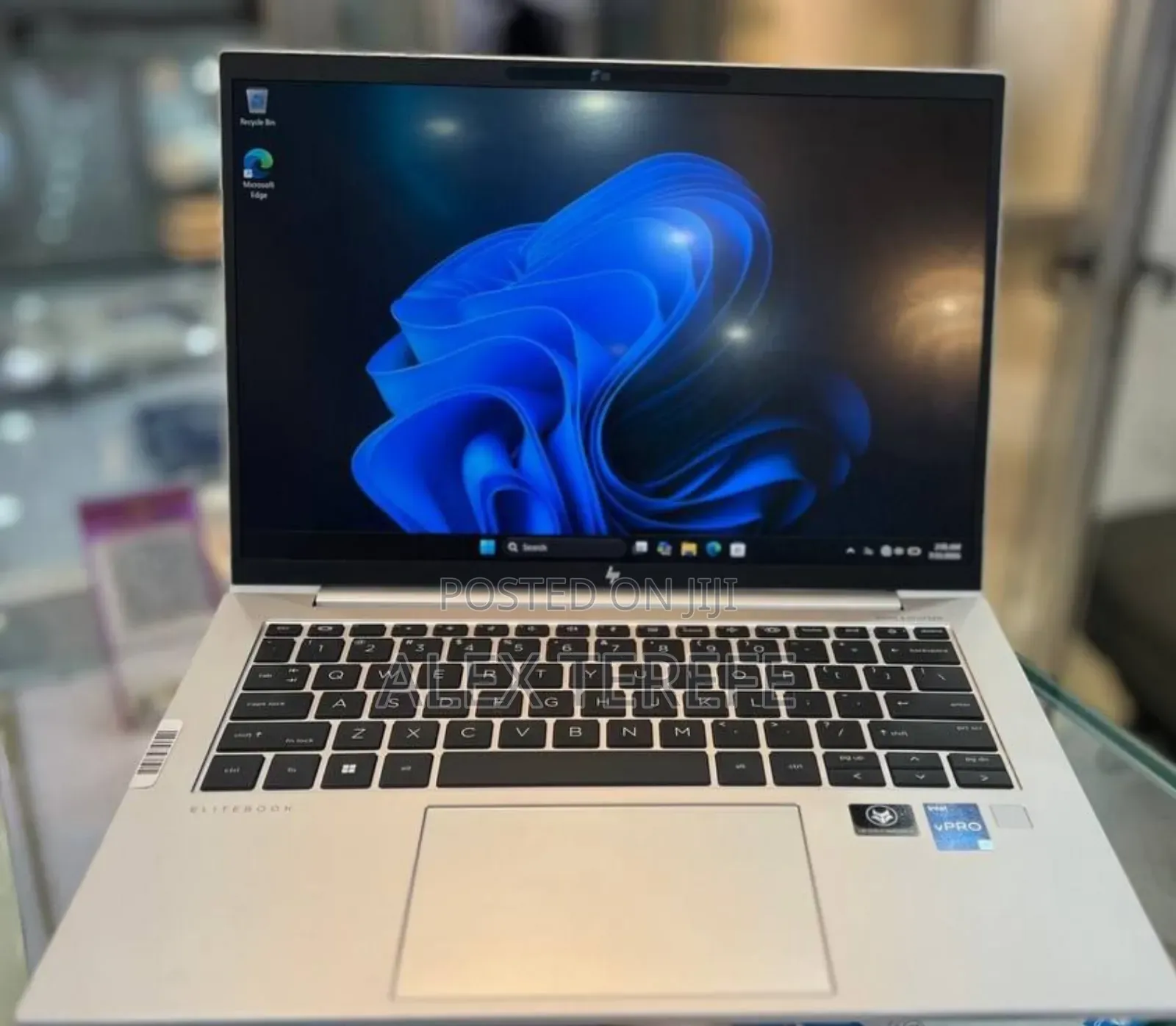 New Laptop HP EliteBook 840 G9 16GB Intel Core i5 SSD 512GB